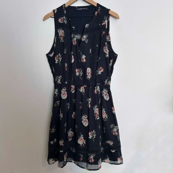 Abercrombie and Fitch Floral Lace Blue Mini Dress Size Large Tall - Picture 1 of 8
